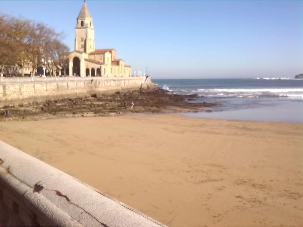 Hospedaje Covadonga Gijón Exterior foto